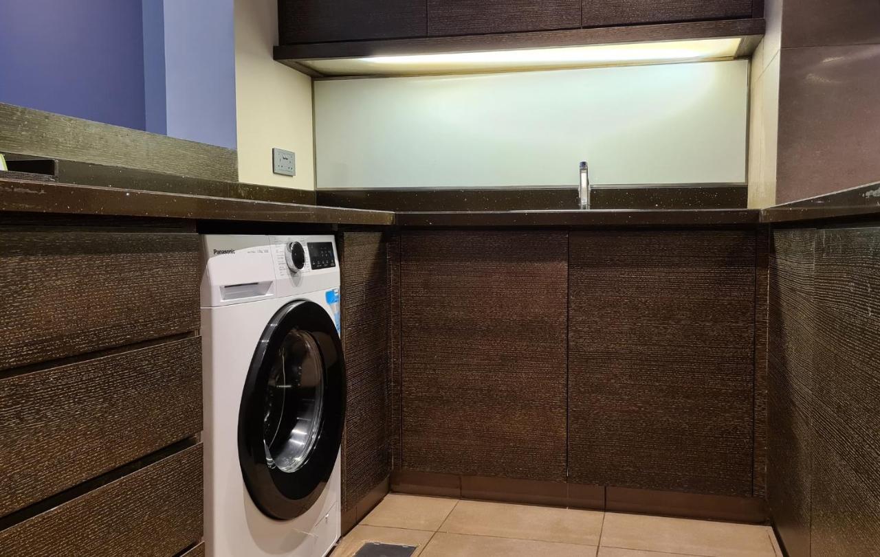 Four Points By Sheraton Al Ain Exterior photo A laundry room