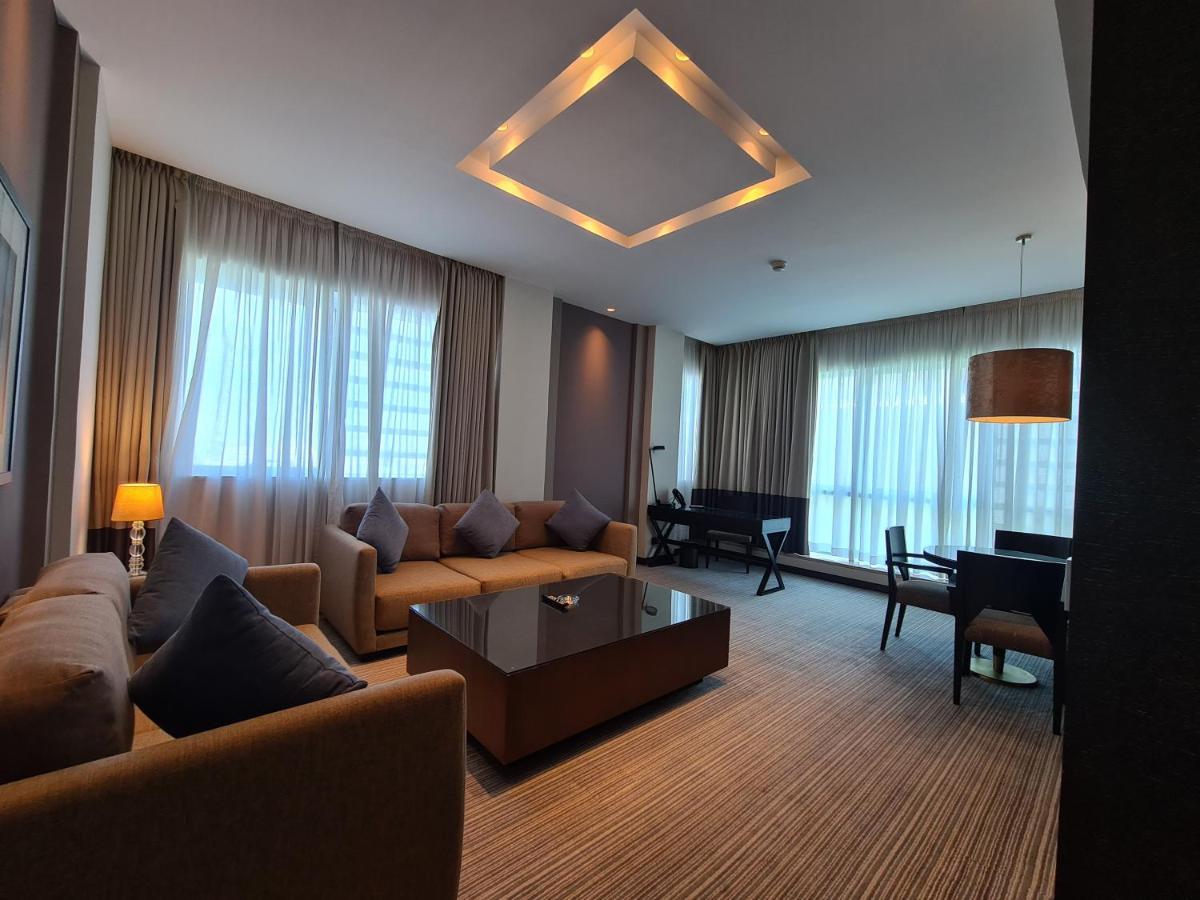 Four Points By Sheraton Al Ain Exterior photo A suite at the hotel