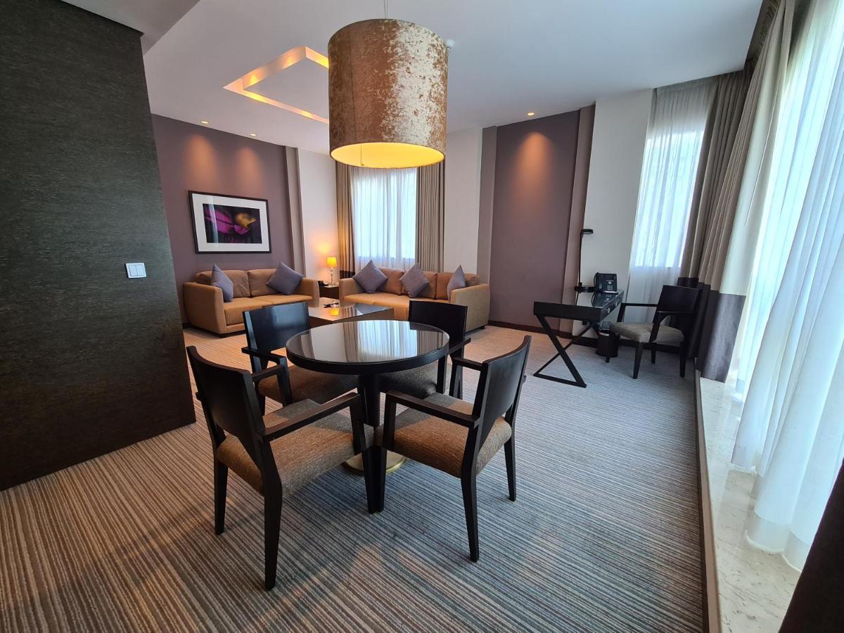 Four Points By Sheraton Al Ain Exterior photo A suite at the hotel