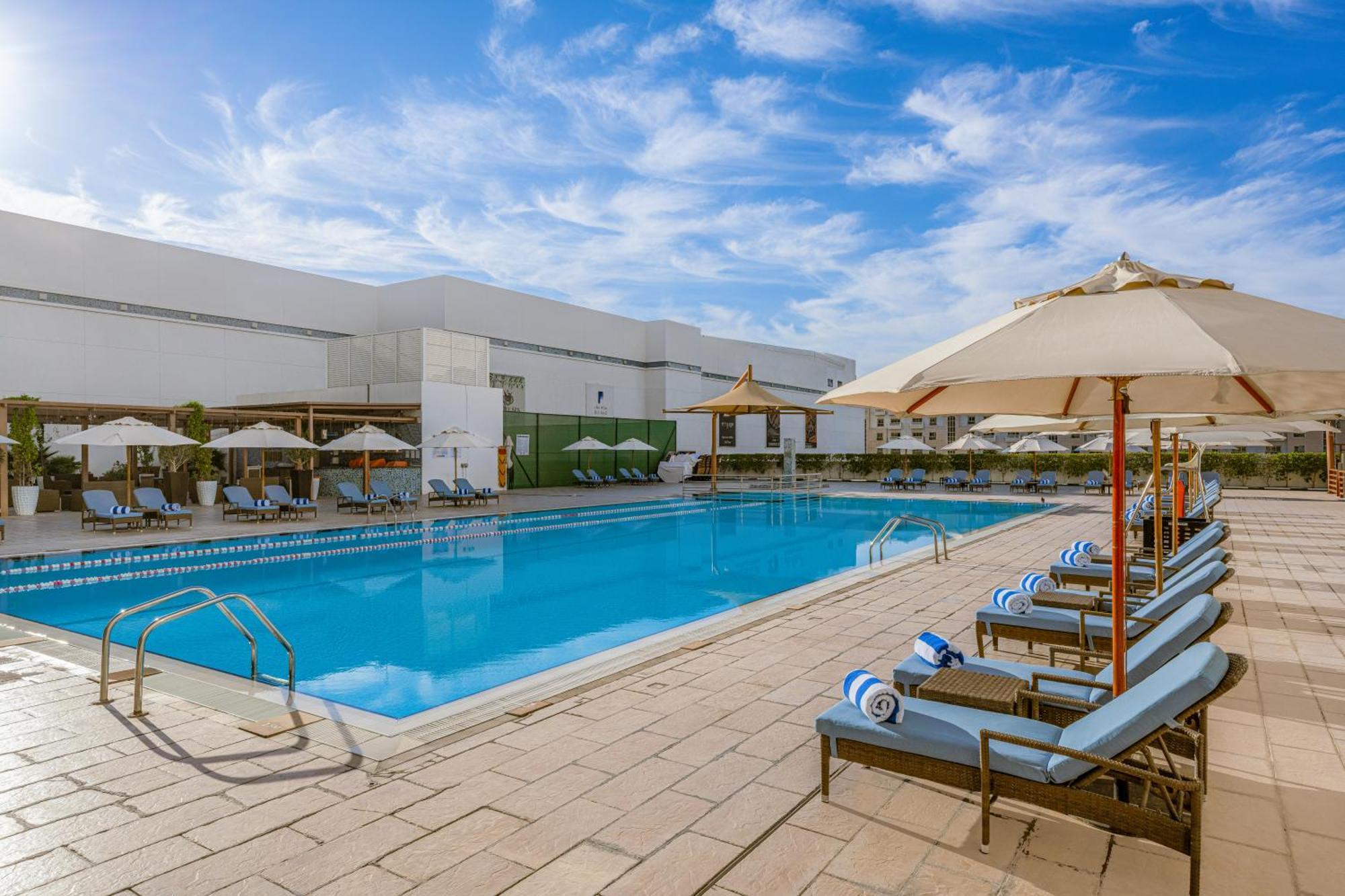 Four Points By Sheraton Al Ain Exterior photo The swimming pool at the hotel