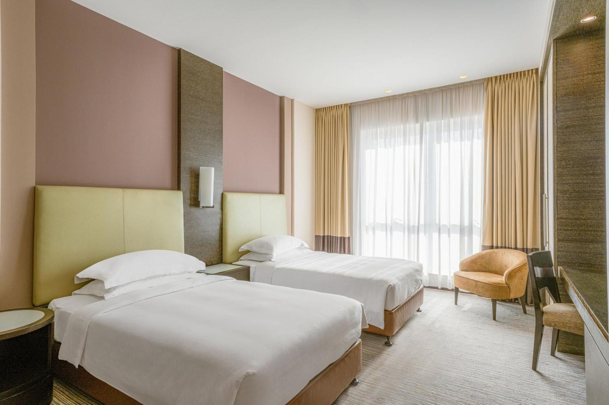 Four Points By Sheraton Al Ain Exterior photo