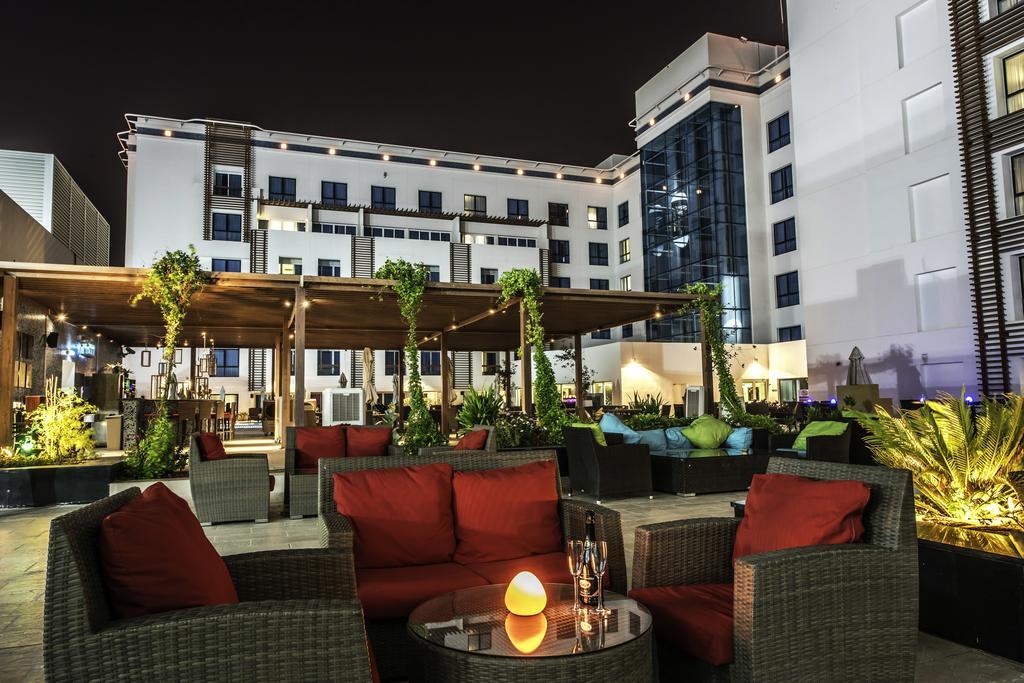 Four Points By Sheraton Al Ain Exterior photo The hotel's rooftop lounge